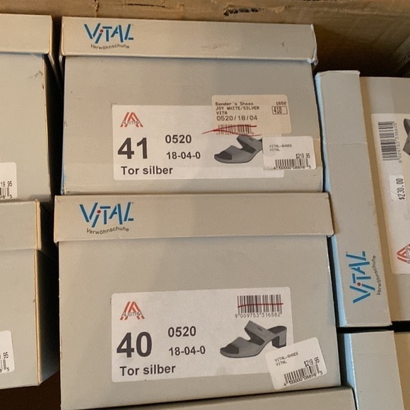 Vital Shoes tor silber mules in silver - Picture 9 of 13